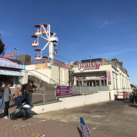 A Wave From It All Great Clacton Esterno foto